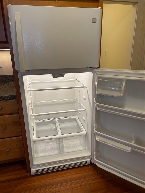 Building Photo - 4 Riggs St