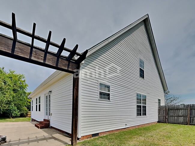 Building Photo - 1027 Barrow Ct