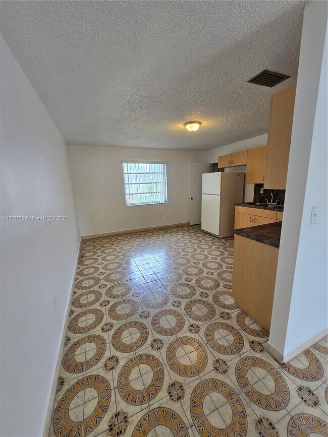 Building Photo - 8857 SW 27th St