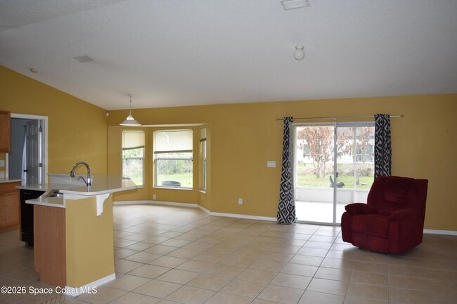 Building Photo - 2749 Freehold Ave SE