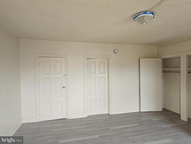 Building Photo - 2526 N 5th St