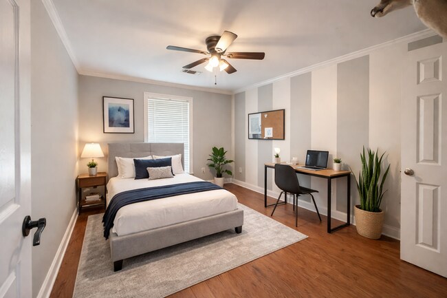 Building Photo - Home for lease