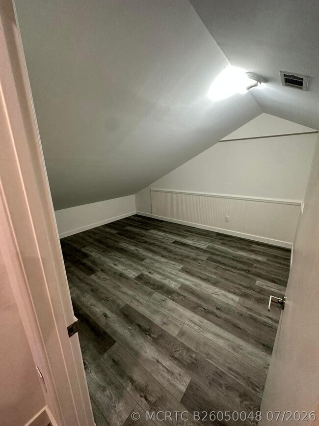 Building Photo - 10300 Hidden Springs Ct