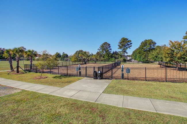 Building Photo - 111 Meadowvale Ln