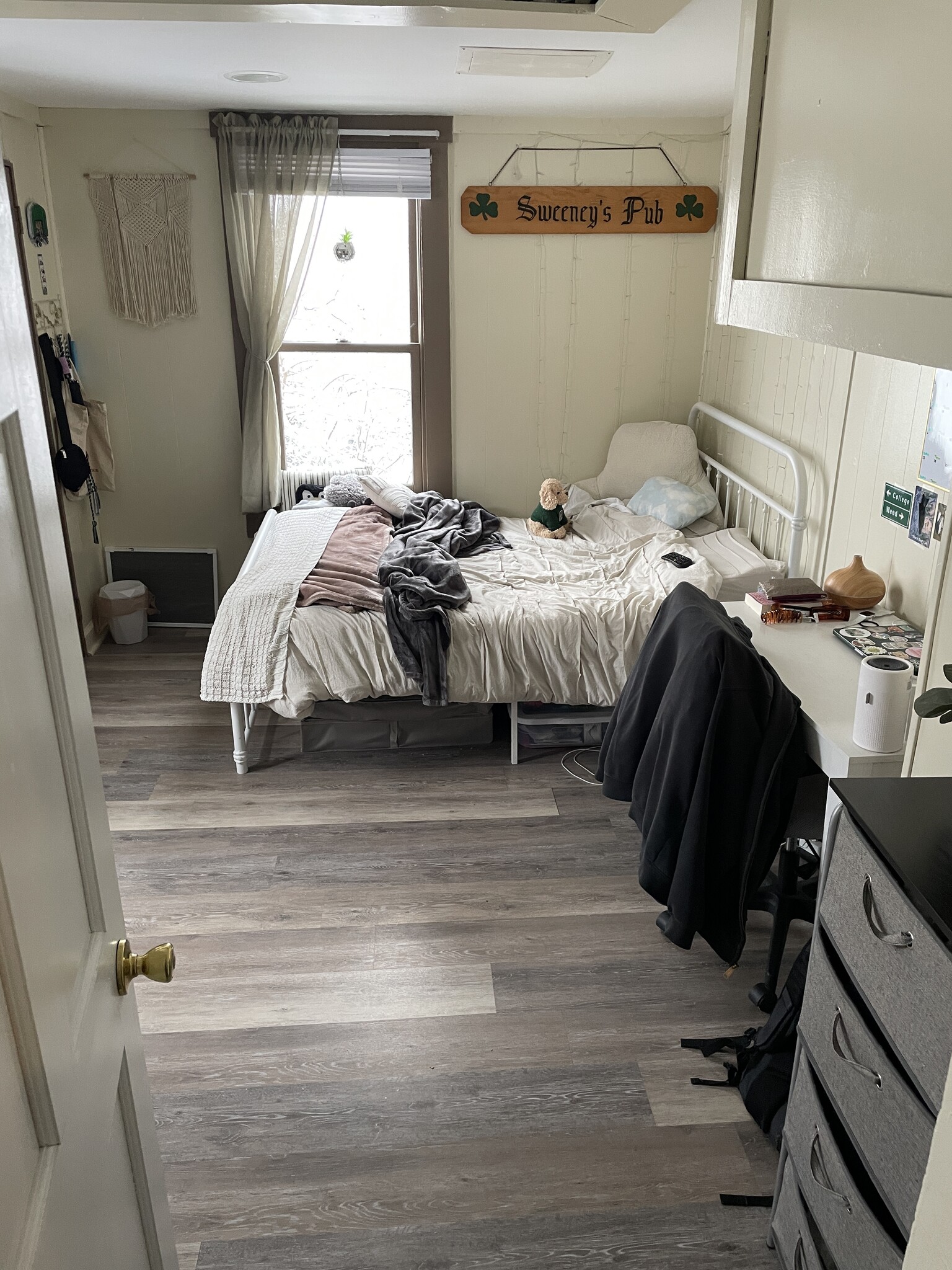 Building Photo - 21 S High St