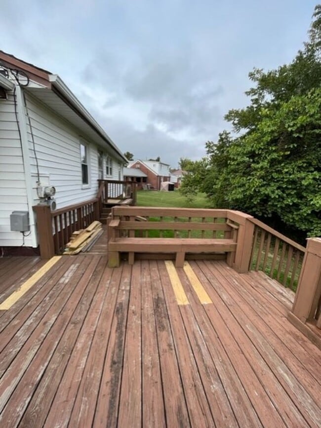 Building Photo - 2 bed 1 Bath Home Mount Airy NC