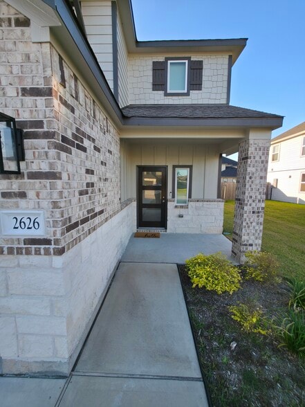 Building Photo - 2626 Finley