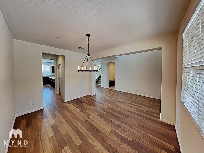 Building Photo - 2367 Hancock Dr