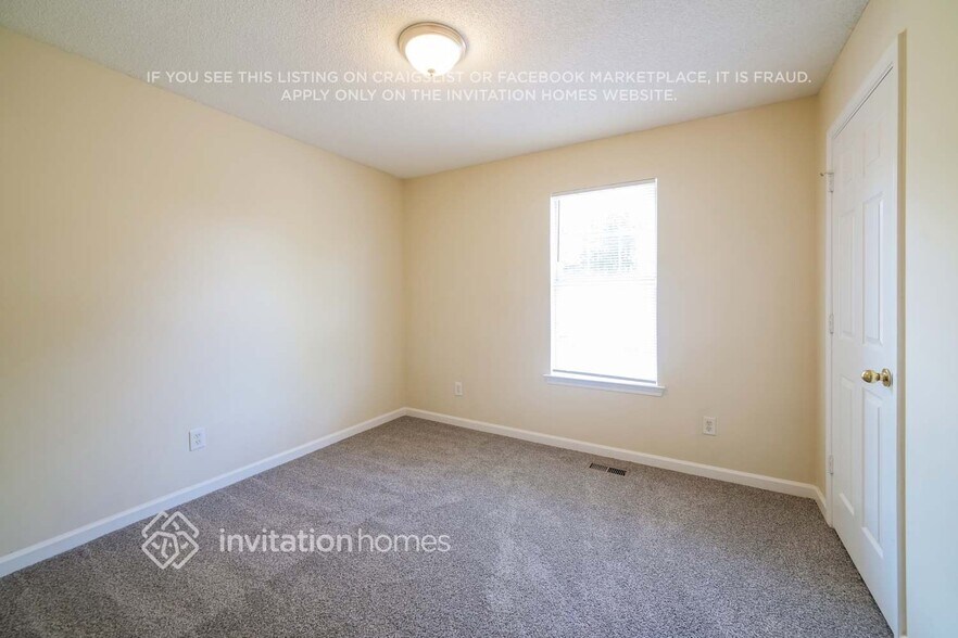 Building Photo - 124 Woodmill Ct