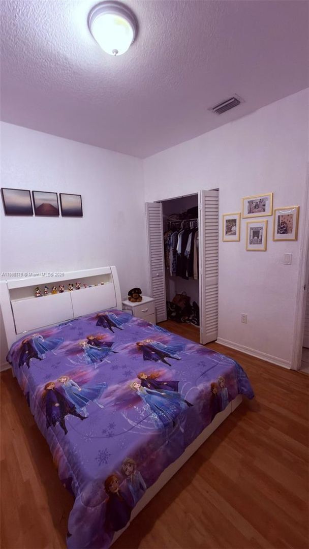 Building Photo - 10984 SW 182nd Ln