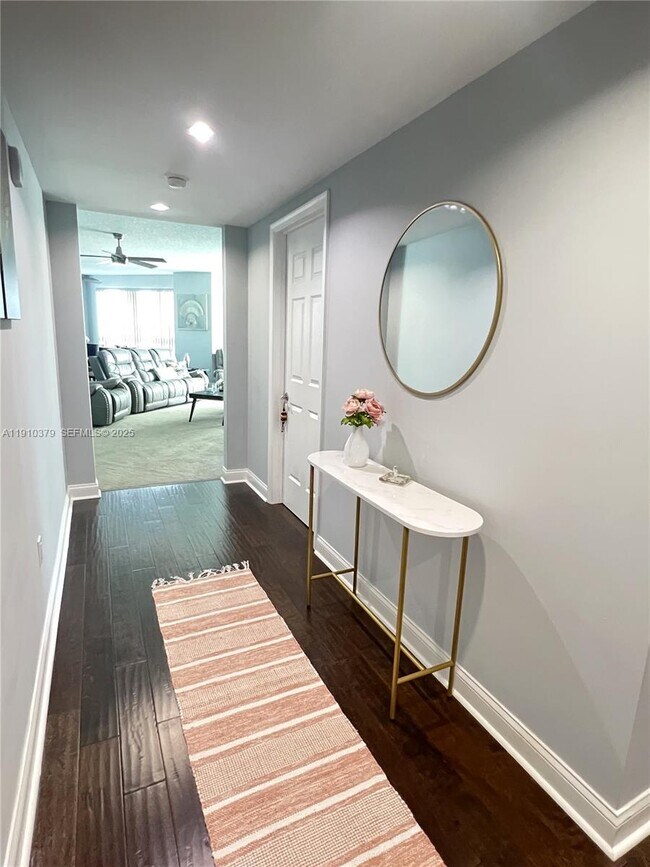 Building Photo - 231 Riverside Dr