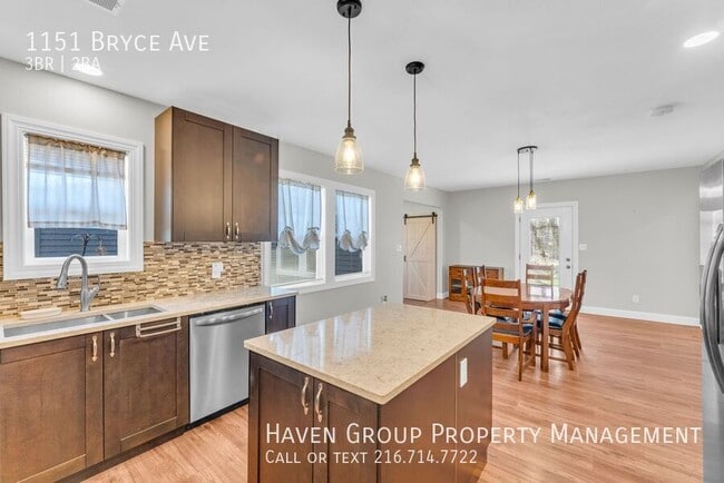 Building Photo - 1151 Bryce Ave