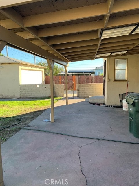 Building Photo - 8249 Oleander Ave