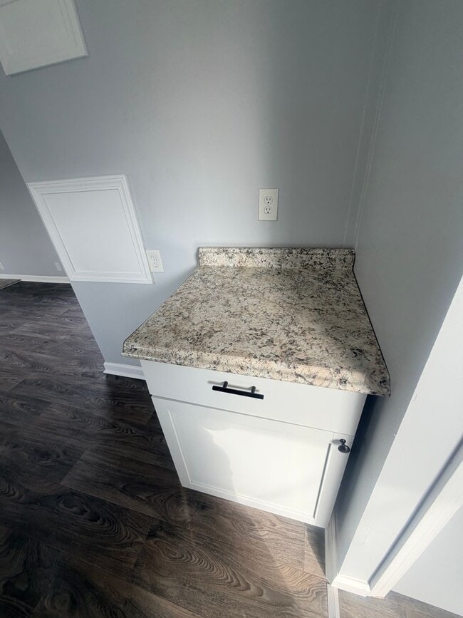 Building Photo - Cypress Break Mobile Home Rental Available Now