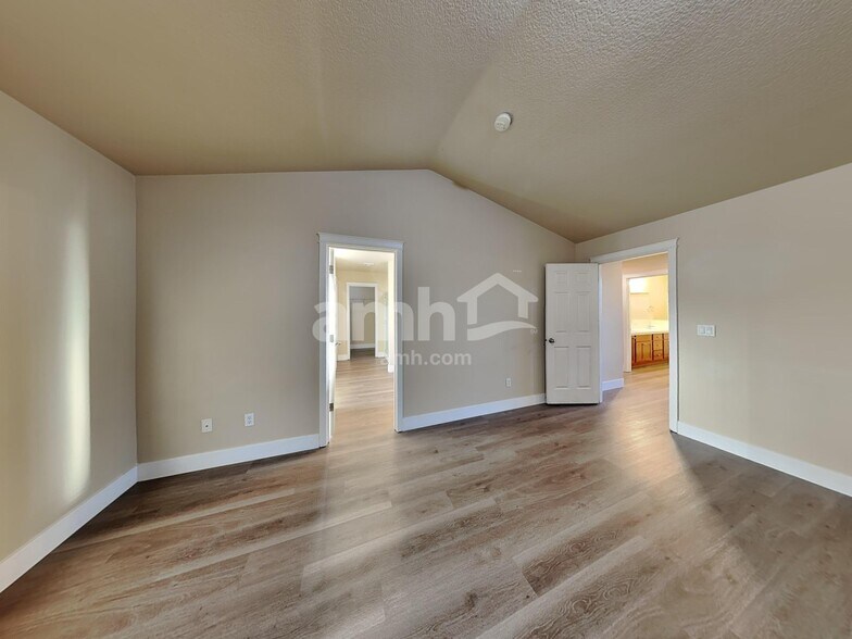 Building Photo - 11508 NW 29th Ct