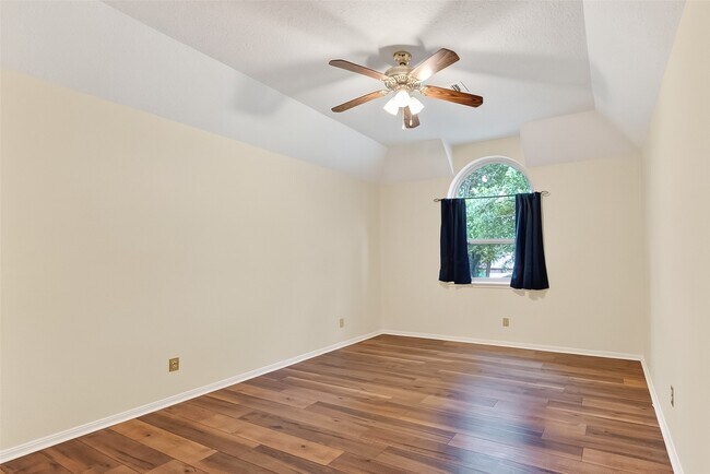 Building Photo - 13618 Jessica Ln