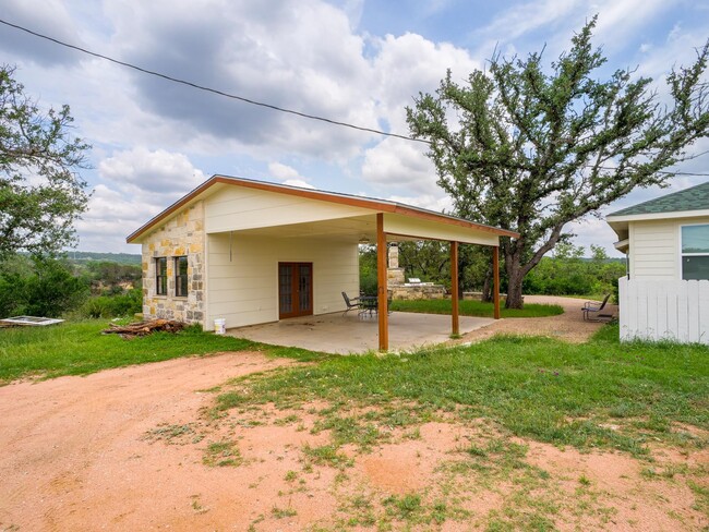 Building Photo - 6141 E Farm to Market 1431
