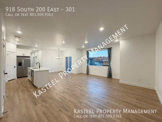 Building Photo - 918 S 200 E