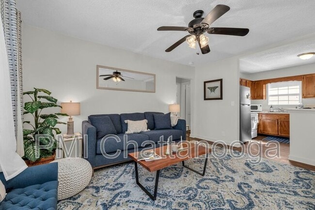 Building Photo - 306 Glenwood Cir