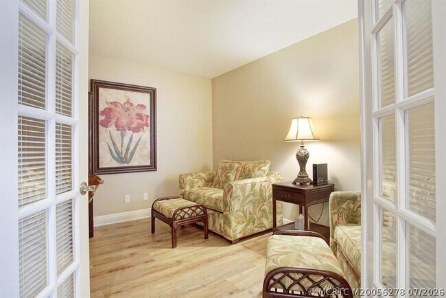 Building Photo - 3736 NE Indian River Dr