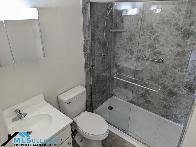 Building Photo - 4008 Ludgate Dr