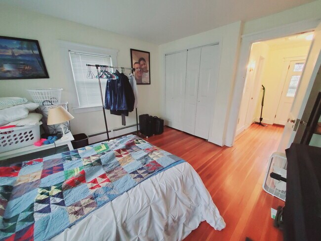 Building Photo - 61 Palmer St