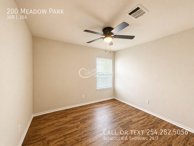 Building Photo - 200 Meadow Park Dr