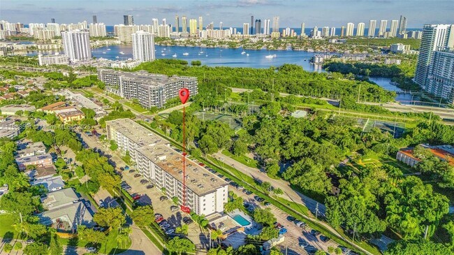 Building Photo - 16851 NE 23rd Ave