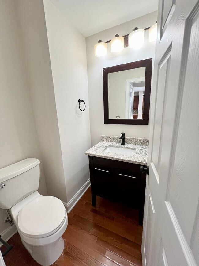 Building Photo - Four bedroom, 3.5 bath house in Elon!  Mus...