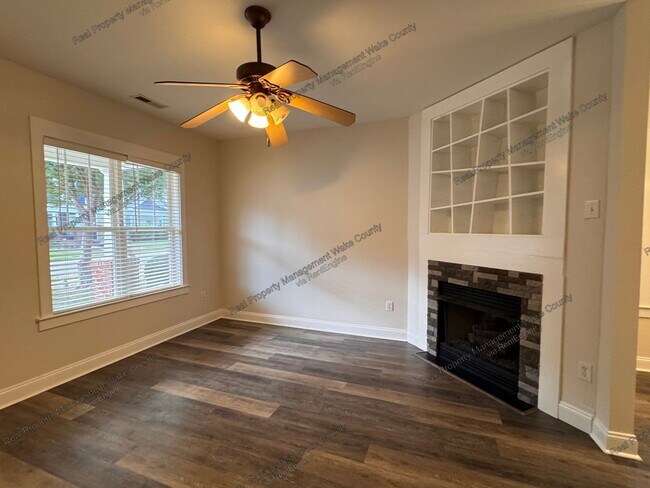 Building Photo - 10908 Connally Ln