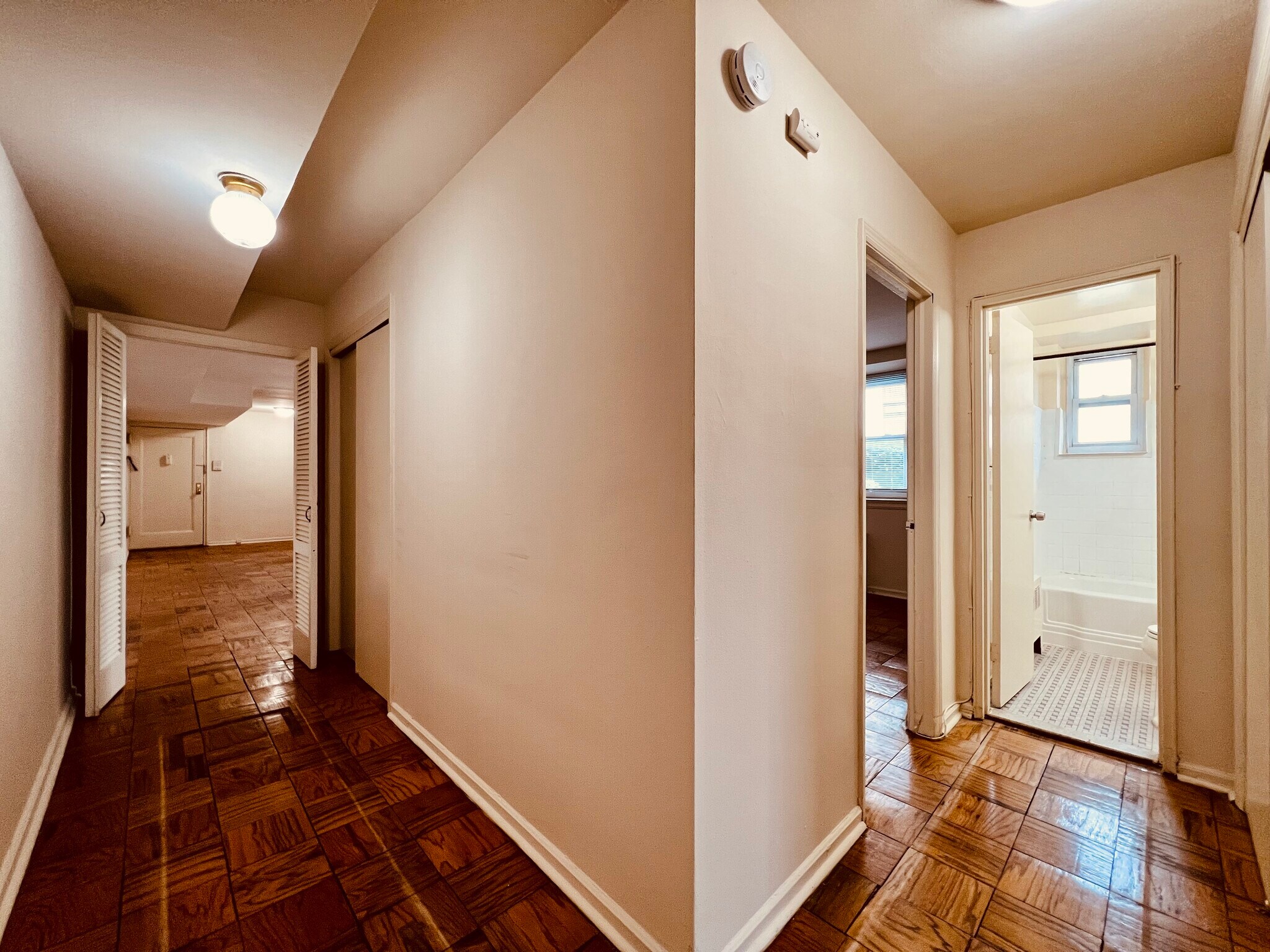 Building Photo - 242 Summit Ave