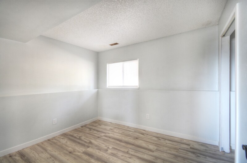 Building Photo - 5550 Montgomery Terrace