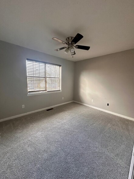 Building Photo - 4900 Maywater Rd