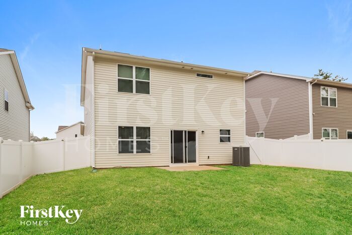 Building Photo - 8212 Williams Farm Dr
