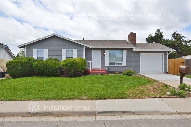 Building Photo - 1530 S Salida Way