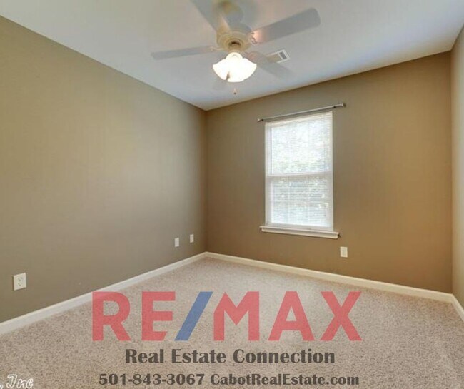 Building Photo - No Smoking. No Pets.