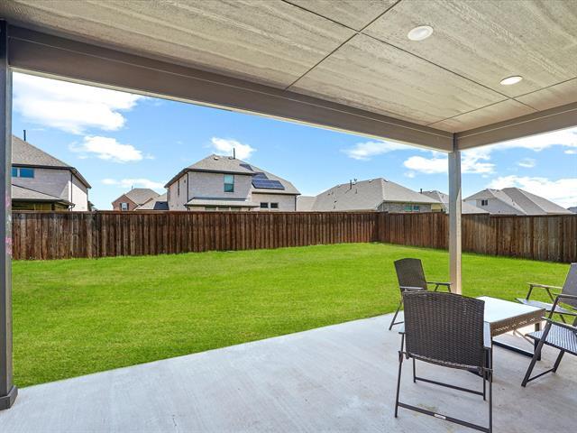 Building Photo - 5604 Crestview Dr