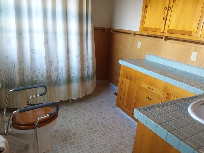 Building Photo - 2 Bedroom/2 Bath Modular Home Available Now!