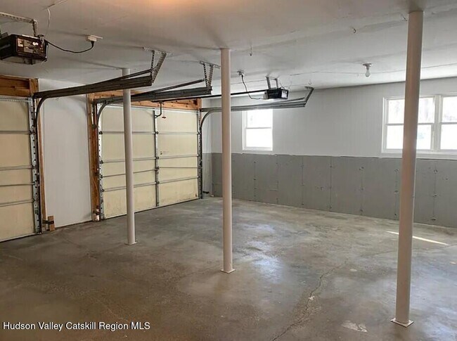 Building Photo - 420 Sepasco Center St