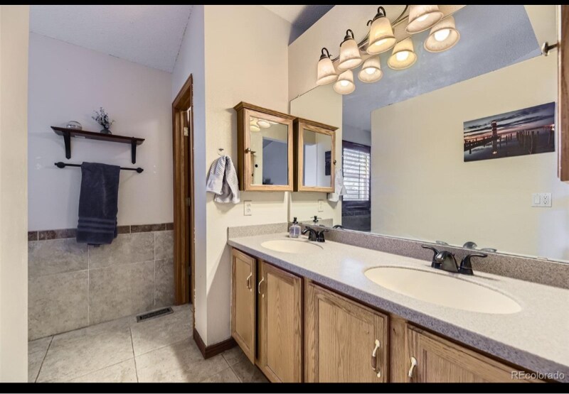 Building Photo - 17076 Foxton Dr