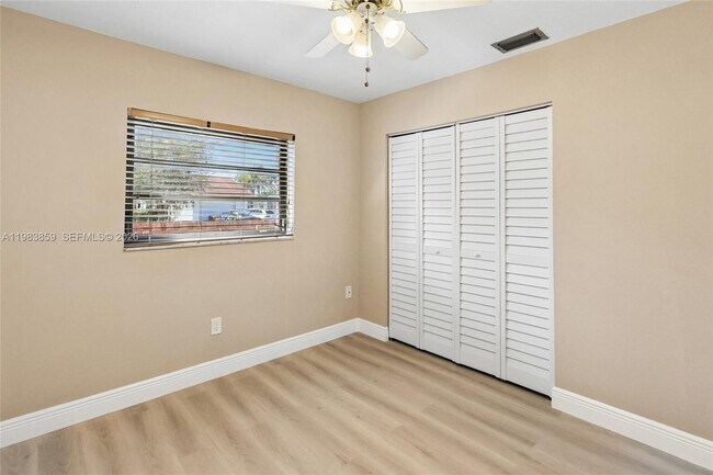 Building Photo - 1315 Egret Rd