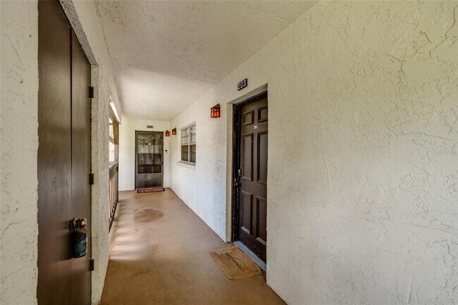 Building Photo - 400 N Bayshore Blvd