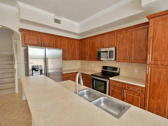 Building Photo - 8940 SW 228th Ln