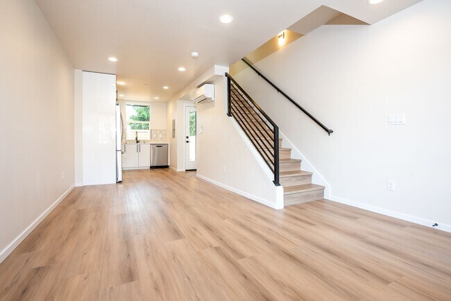 Building Photo - NEW CONSTRUCTION- MOVE- IN READY