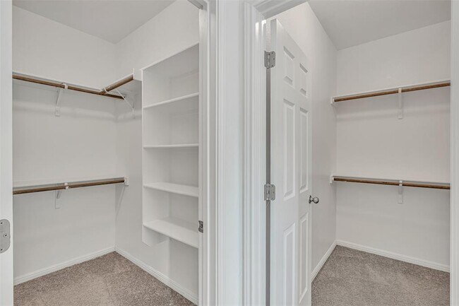 Building Photo - 620 Little Draw Ln