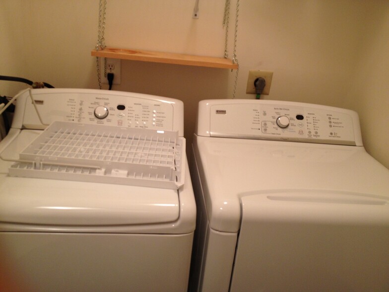 XL Laundry Room - 7710 Haynes Point Way