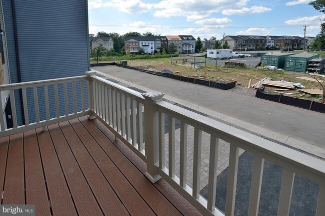 Building Photo - 43398 Apple Orch Sq