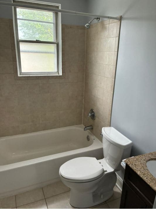 Building Photo - 2727 Bookert Dr