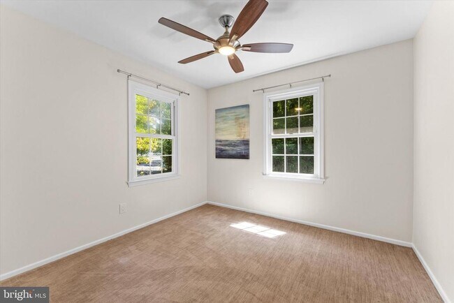 Building Photo - 5602 Kirkham Ct