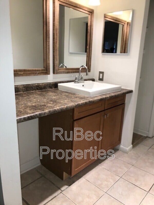 Building Photo - 4416 Sharon Chase Dr